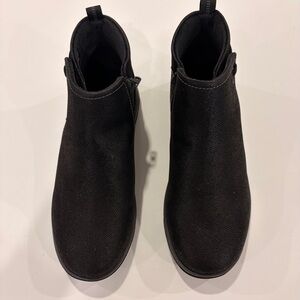 Clarks Black Breeze Derby Women's Ankle Boots Booties